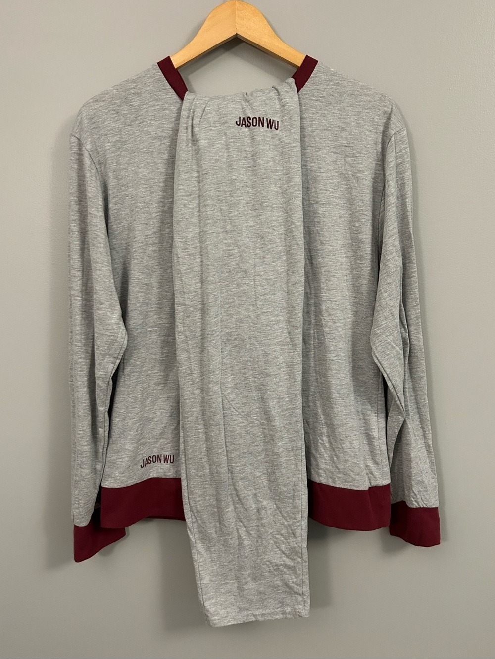 Jason Wu Gray and Burgundy Lounge Pajamas Set Medium